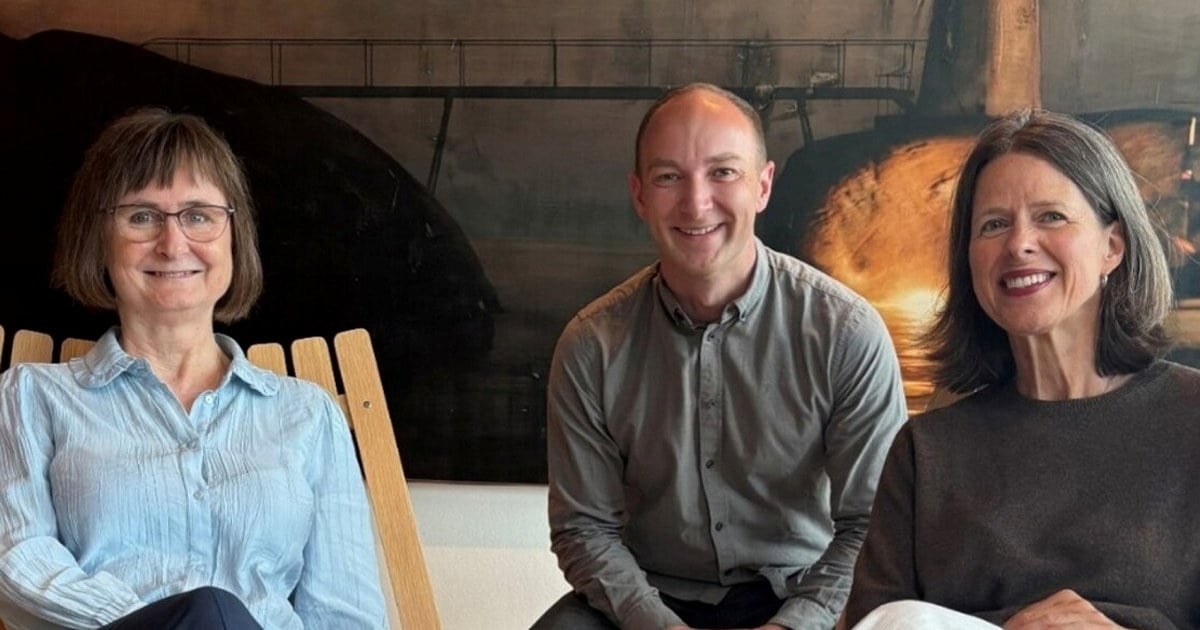Fra venstre: Anne Bjørtomt Mosland og Tore-André Øverby fra Kiwa   og Heidi Chr. Lund, NBF. 